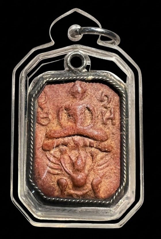 307543 พระเนื้อดินหลวงพ่อปาน วัดบางนมโค  ปี2460-2470   พิมพ์ทรงครุฑ จังหวัดอยุธยา