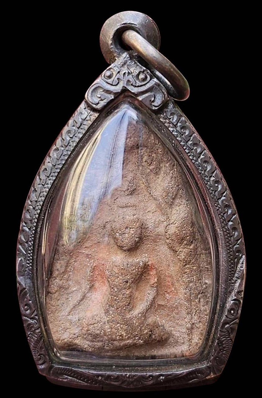 305363 พระขุนแผนพิมพ์หน้า มงคลกลาง พุทธศตวรรษที่ 21 กรุวัดบ้านกร่าง  จ.สุพรรณบุรี