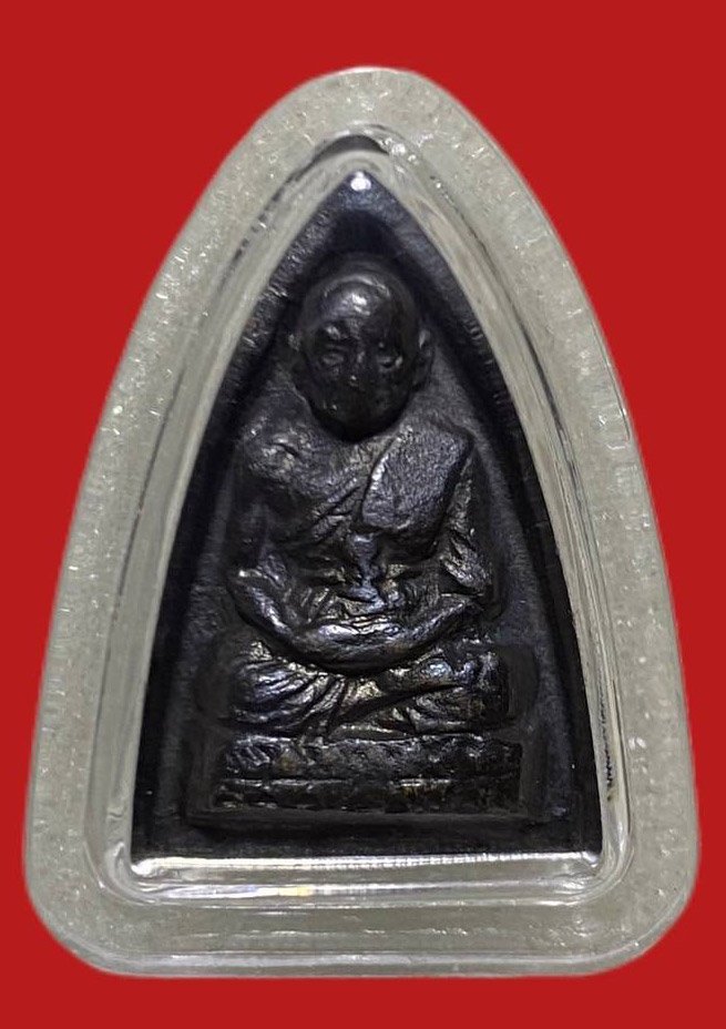 305674 หลวงปู่ทวด  วัดช้างให้ กลีบบัว  รุน1 ปี2507  เนื้อทองเหลืองรมดำ  จ.ปัตตานี