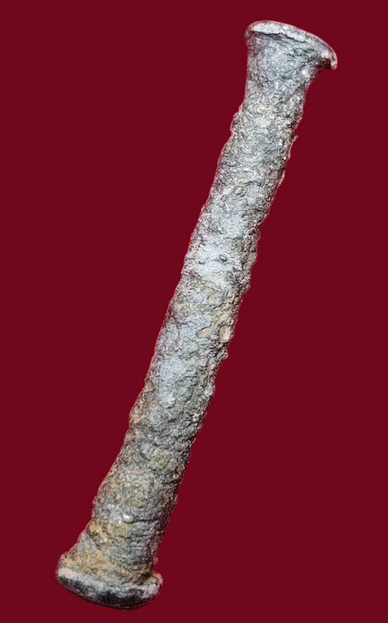 307246 ตะกรุดสาริกา เนื้อตะกั่ว หลวงปู่ศุข  วัดปากคลองมะขามเฒ่า  พุทธศักราช 2440-2453 