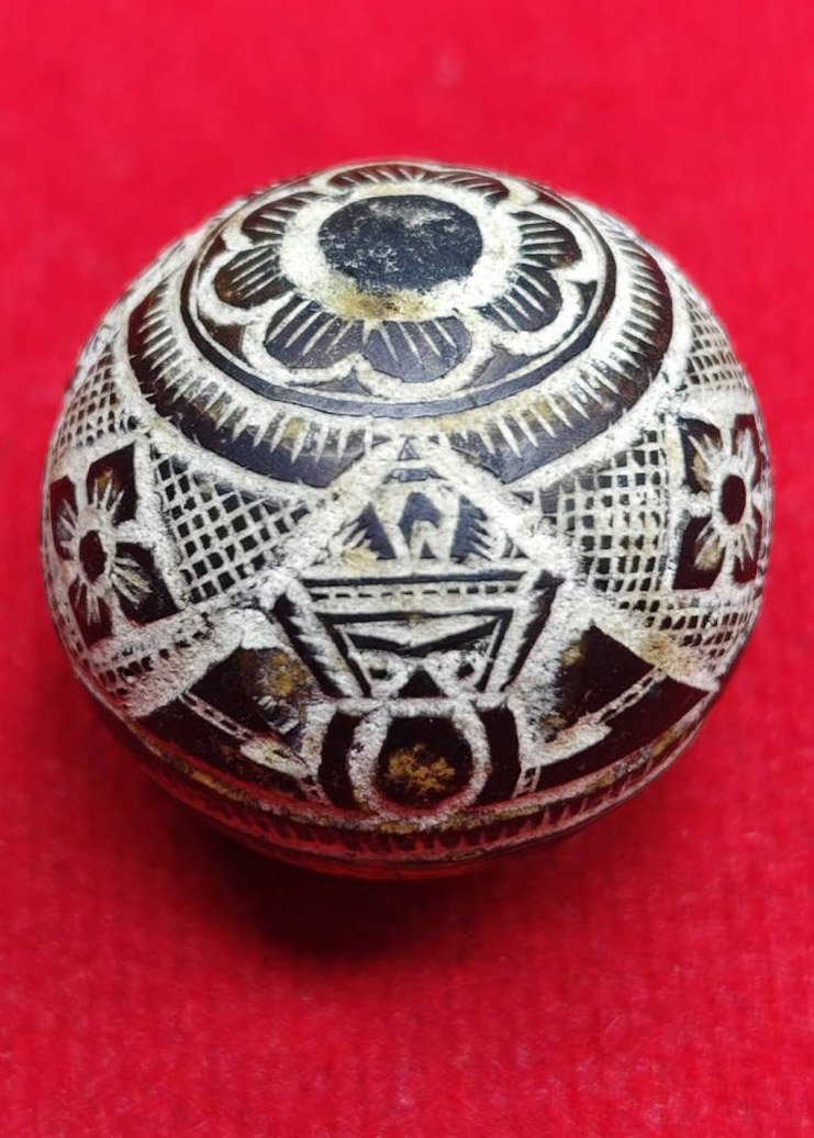 306620 พระราหู กะลามหาอุด  หลวงพ่อน้อย เนื้อกะลาแกะ  พุทธศักราช 2470 - 2480  วัดศรีษะทอง จ.นครปฐม 