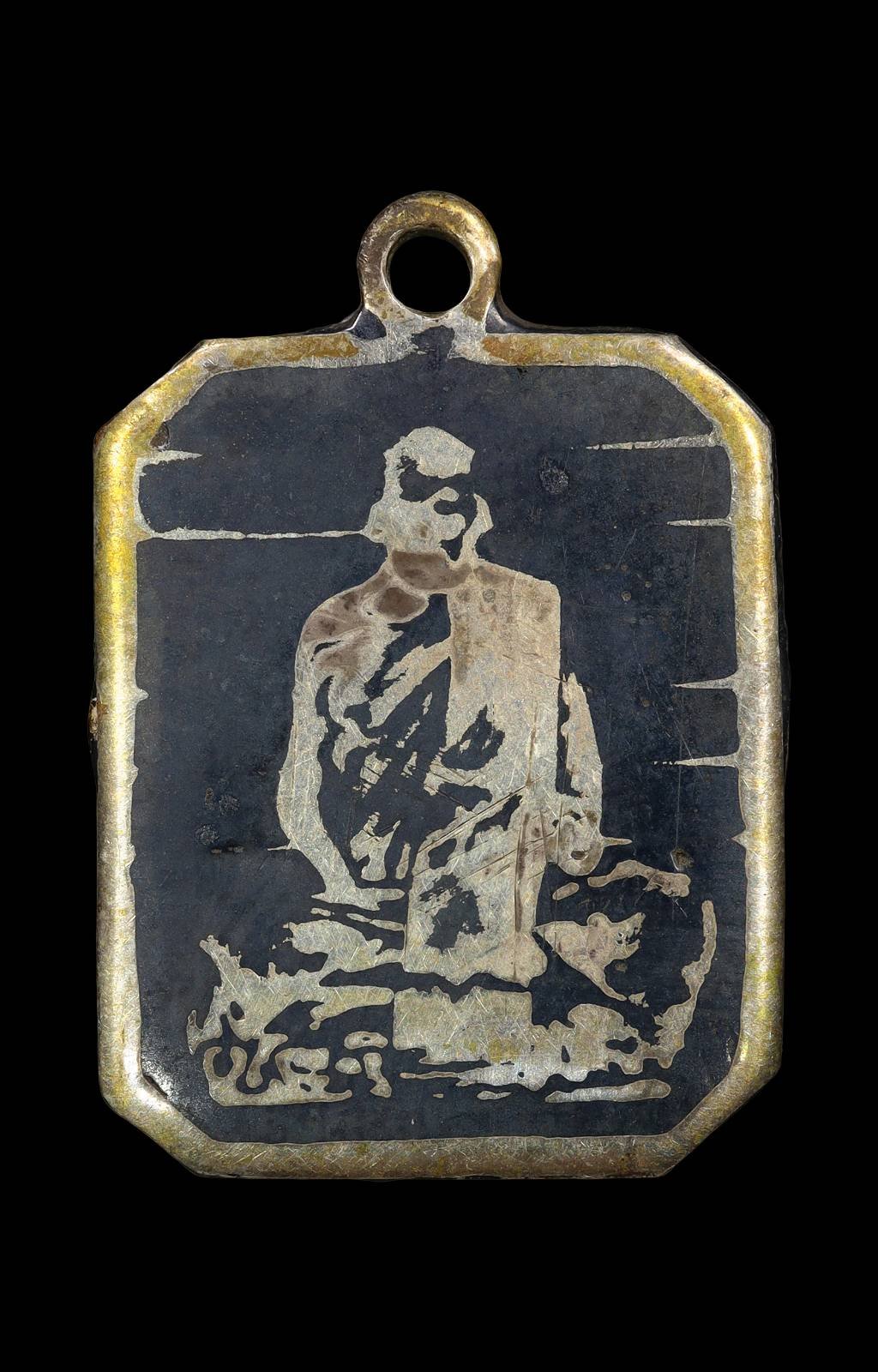 306633 เหรียญหลวงพ่อเดิม  วัดหนองโพ เนื้อเงินลงถม  ปี 2485 พิมพ์สี่เหลี่ยม  จังหวัดนครสวรรค์