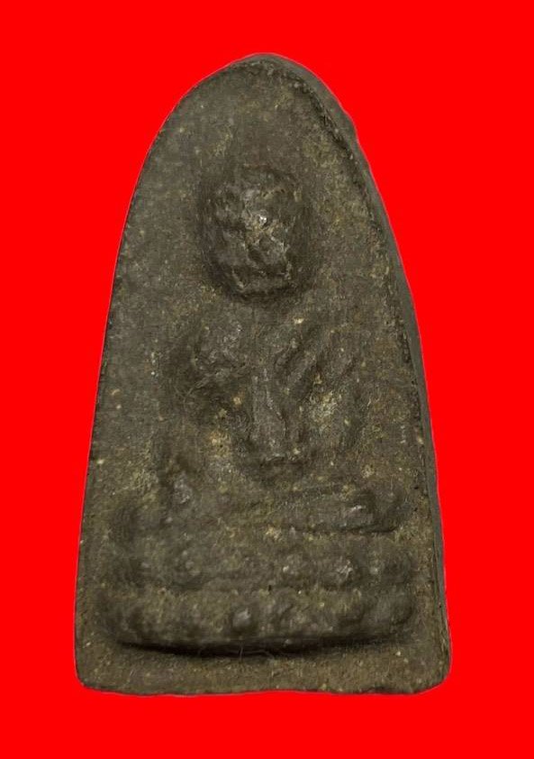 306719 คุณแม่บุญเรือนวัดอาวุธ  พระพุทโธน้อย พิมพ์จัมโบ้หัวมน หลังยันต์นะอรหัง ปี2499  เนื้อผง (โซนเข้ม) กทม