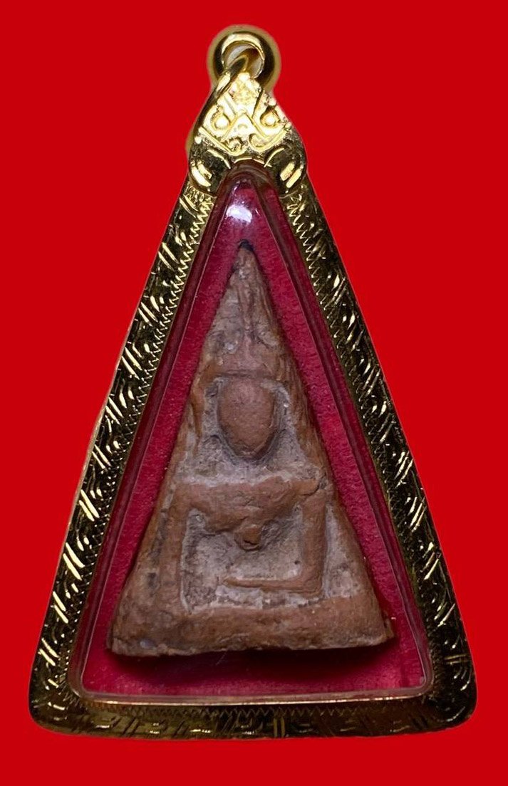  306764 หลวงปู่โต๊ะ  วัดประดู่ฉิมพลี  นางพญา ปี 2472 พิมพ์เทวดา  เนื้อดิน กทม.