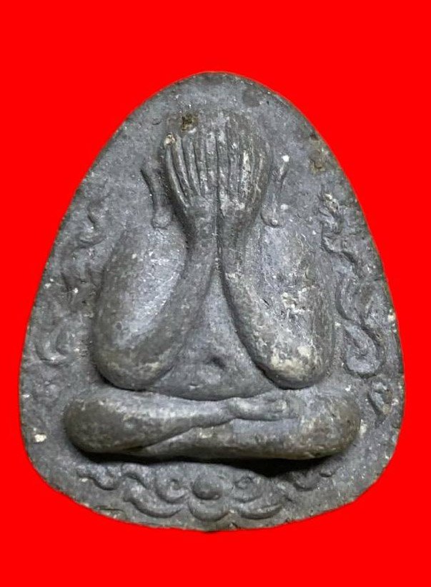  306819 หลวงปู่โต๊ะ วัดประดู่ฉิมพลี  ปิดตาเงินล้าน ลายกนกข้าง  วัดศาลาครืน เนื้อใบลาน  ปี 2521 กทม.