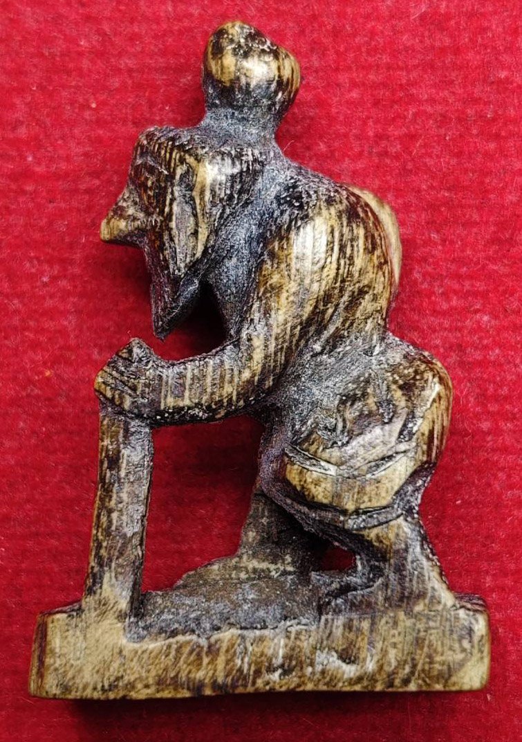 306828 ชูชก เนื้อไม้คานอุโบสถ  พุทธศักราช 2490-2500  หลวงพ่อกวย วัดโฆสิตาราม  (บ้านแค) จ.ชัยนาท