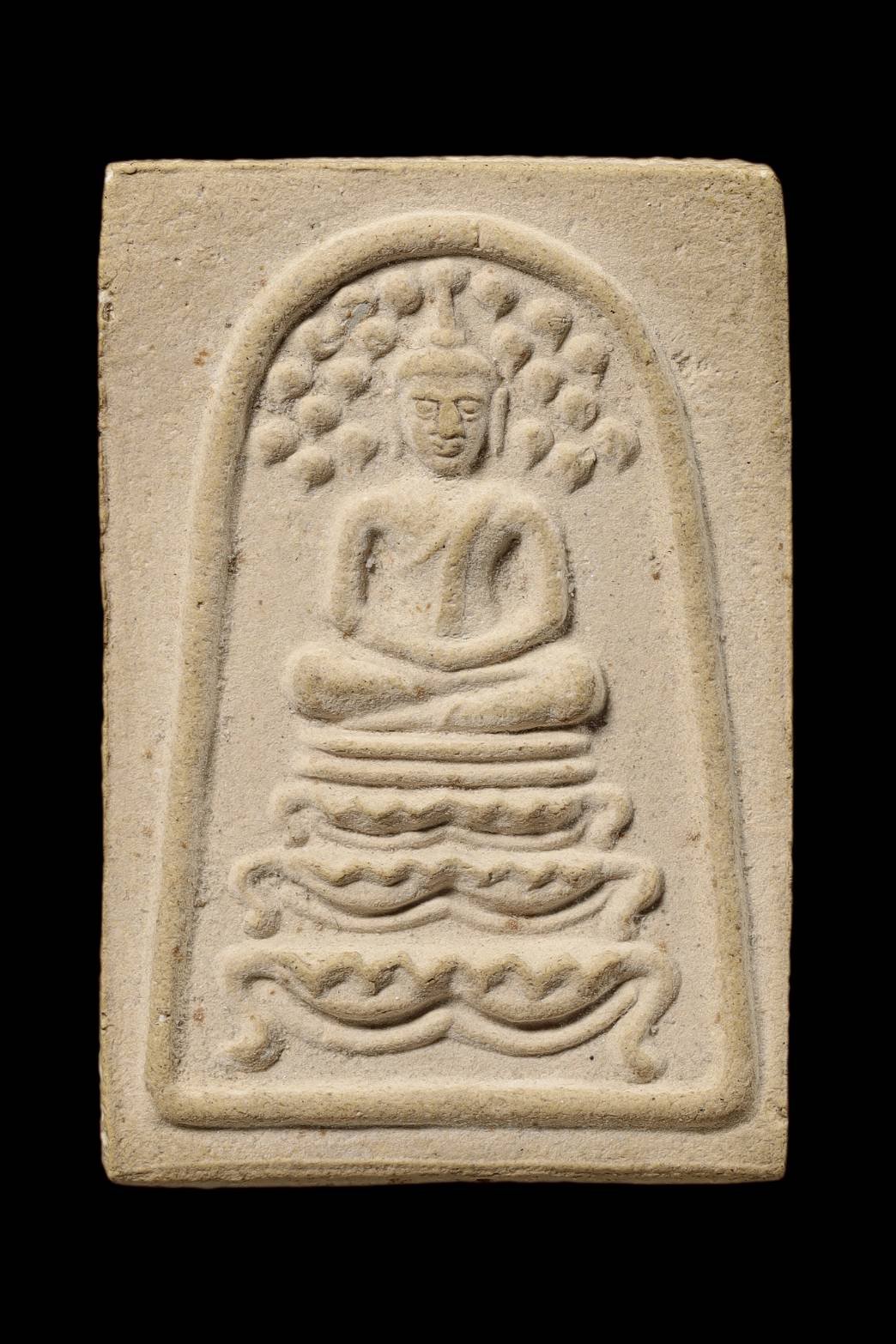  299065 สมเด็จพระพุทธปรกโพธิ์ ฐานสิงห์สามชั้น เนื้อผง ปี 2515 หลวงพ่อกวย วัดโฆสิตาราม จ.ชัยนาท