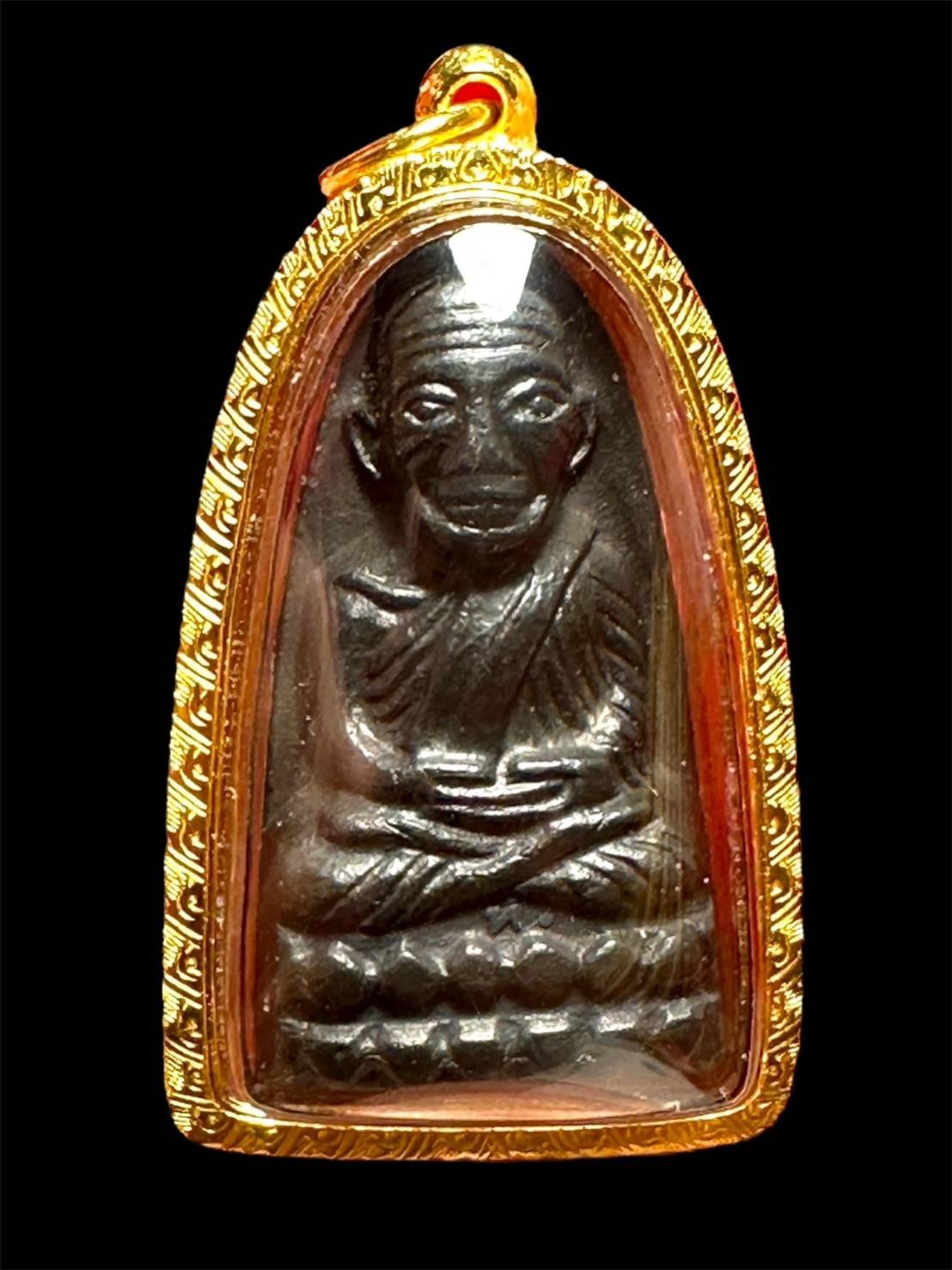 302569 หลวงปู่ทวดวัดช้างให้  ปี 2505 พิมพ์ ว.จุด  หลังหนังสือ หน้าตัว ท  จังหวัดปัตตานี