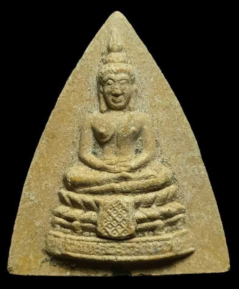 300701 พระผงกลีบบัวใหญ่   หลวงปู่โต๊ะ วัดประดู่ฉิมพลี  ปี 2521 เนื้อผงเกสร  จังหวัด กทม.