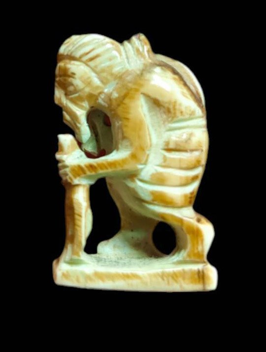 302956 ชูชกเนื้องาแกะหลวงปู่ทิม พุทธศักราช 2512-2517 วัดละหารไร่ จ.ระยอง