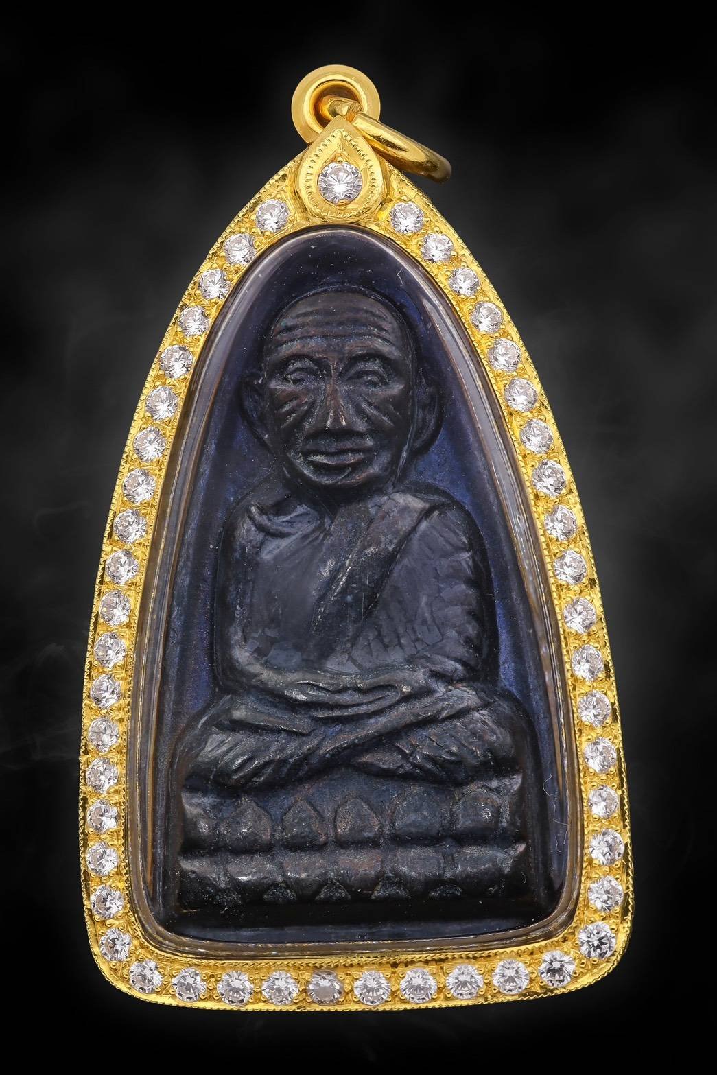  308675 พระหลวงปู่ทวด วัดช้างให้ หลังหนังสือใหญ่ ปี 2505 จ.ปัตตานี บล็อกเสาอากาศคางขีด  เนื้อทองเหลืองลมดำ 