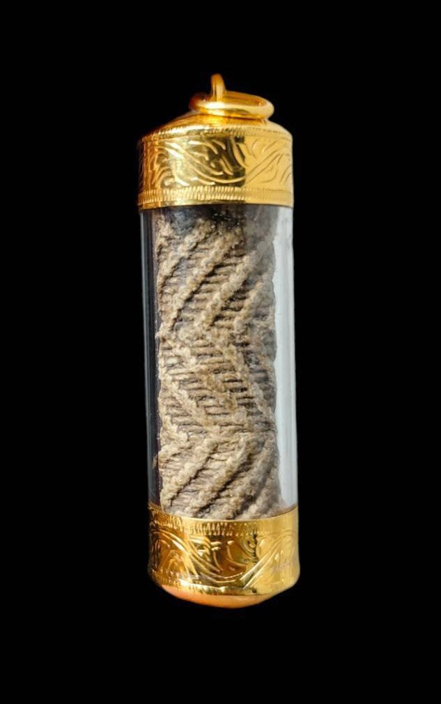 303104 ตะกรุดสาริกาหลวงปู่ศุข เนื้อชินตะกั่ว พุทธศักราช 2440-2460 วัดปากคลองมะขามเฒ่า จ.ชัยนาท