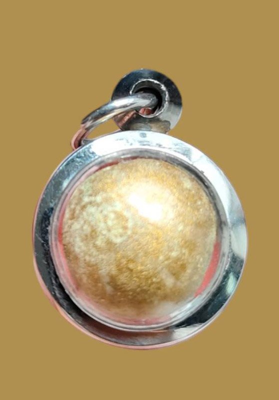 303117 ลูกอมหลวงปู่ทิม เนื้อผงพรายกุมาร ปี 2517วัดละหารไร่ จังหวัดระยอง