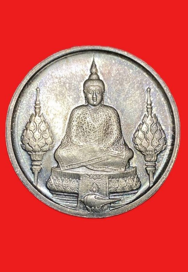 308903 พระแก้วมรกต  วัดพระศรีศาสดาราม  หลัง ภปร  ปี2525  เนื้อเงิน กทม.