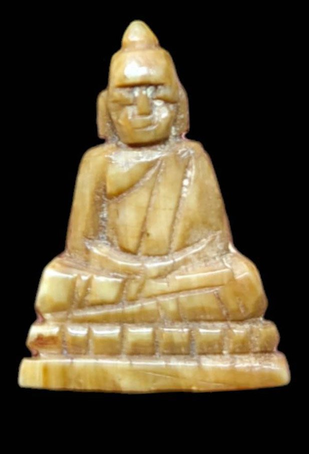 303187 พระพุทธลอยองค์ หลวงพ่อเดิม เนื้องาแกะ ปี2470-2494 วัดหนองโพ จังหวัดนครสวรรค์