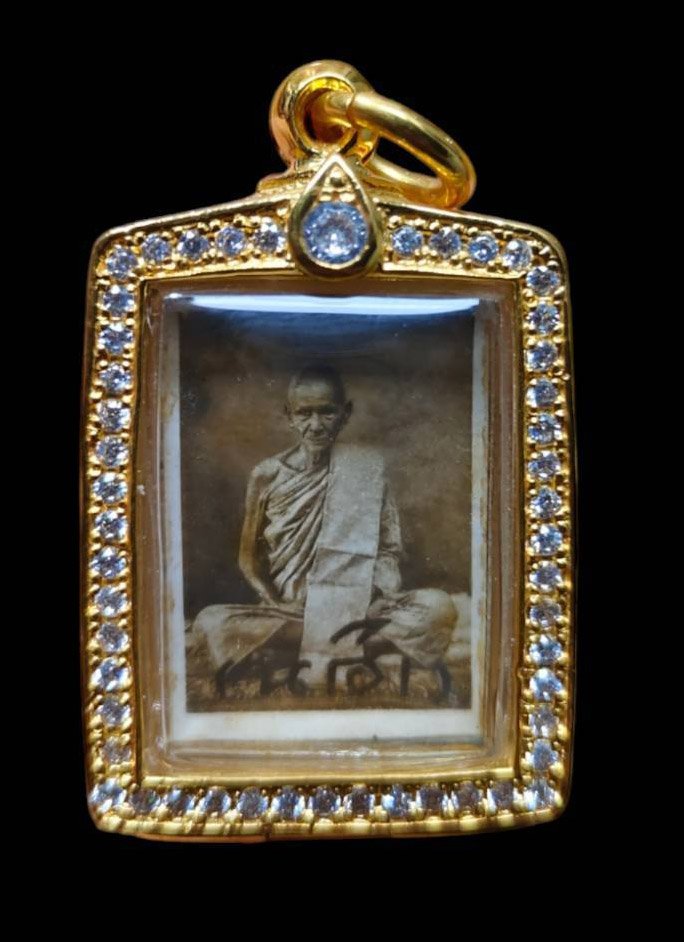 303265 รูปถ่ายเพชรกลับ หลวงพ่อเดิม พุทธศักราช 2482 วัดหนองโพ จ.นครสวรรค์