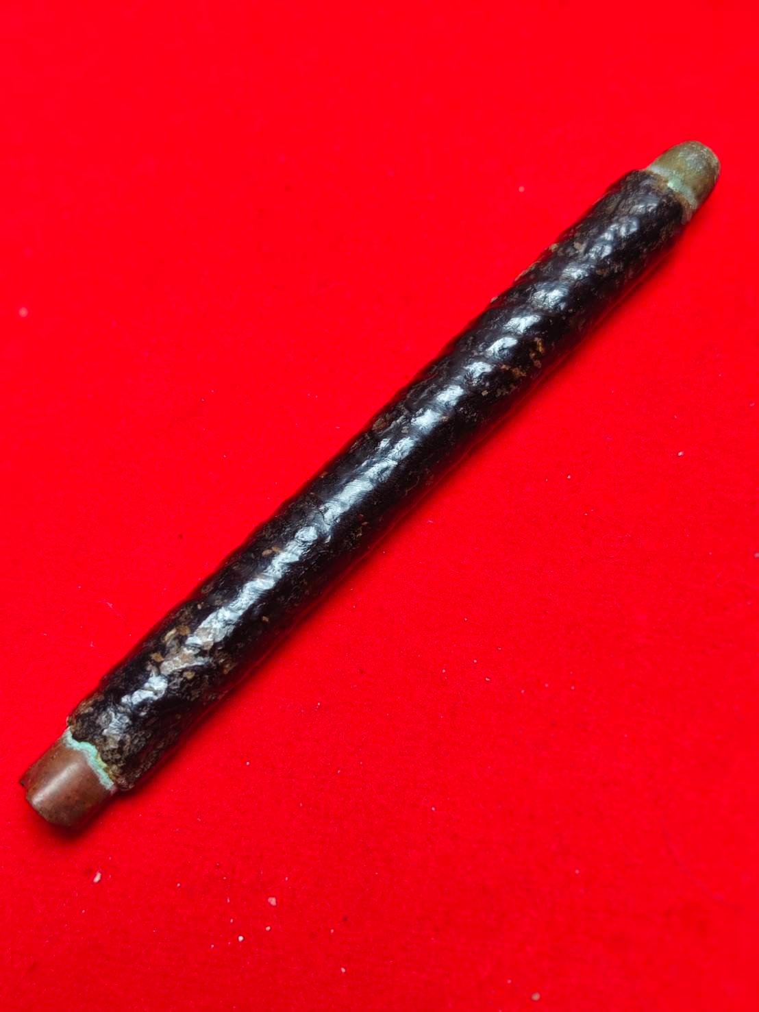 303367 ตะกรุดโสฬสมงคล  หลวงพ่อทองสุข วัดสะพานสูง  เนื้อทองแดง ถักเชือกจุ่มรัก  ปี 2510 ถึงปี 2520  จ.นนทบุรี