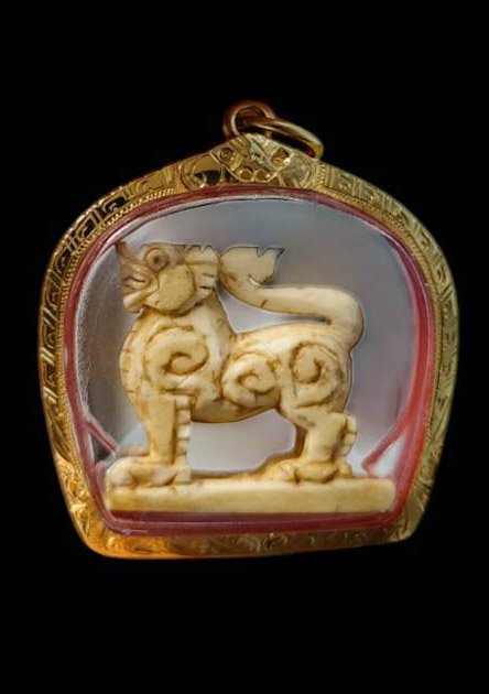  303485 สิงห์งาแกะหลวงพ่อเดิม ศิลป์หน้าโบสถ์ พุทธศักราช2470-2494 วัดหนองโพ จังหวัดนครสวรรค์