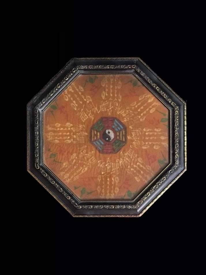 296699 เรือสำเภาเจ้าทรัพย์ ยันต์ฟ้าประทานพร ปี2517 (เนื้อไม้ ใบผ้าสีทอง)  อาแปะโรงสี ศาลเจ้า จ.ประทุมธานี 