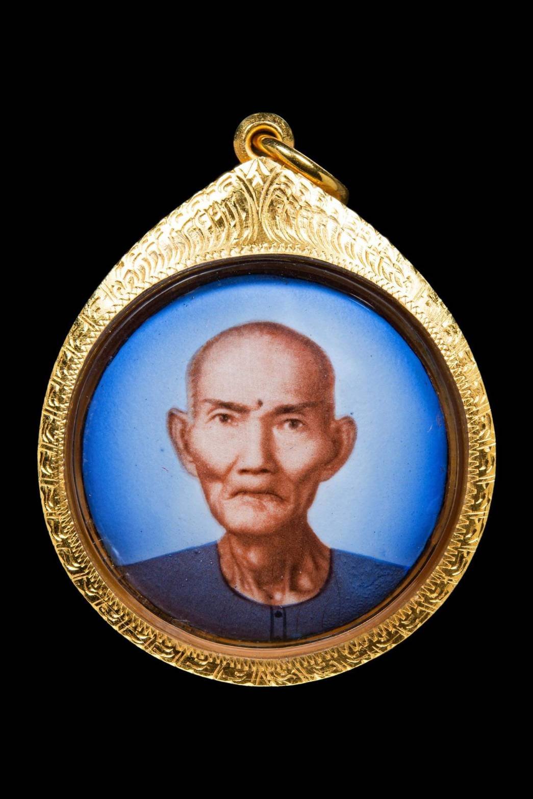 296875 ผ้ายันต์ฟ้าประทานพร  เขียนมือ 5กาทอง  เซียนแปะโรงสี  รูปวาด เชา ก๊ก กู๋ (1ในแปดเซียน)  ปี11-18 วัดศาลเจ้า จ.ปทุมธานี