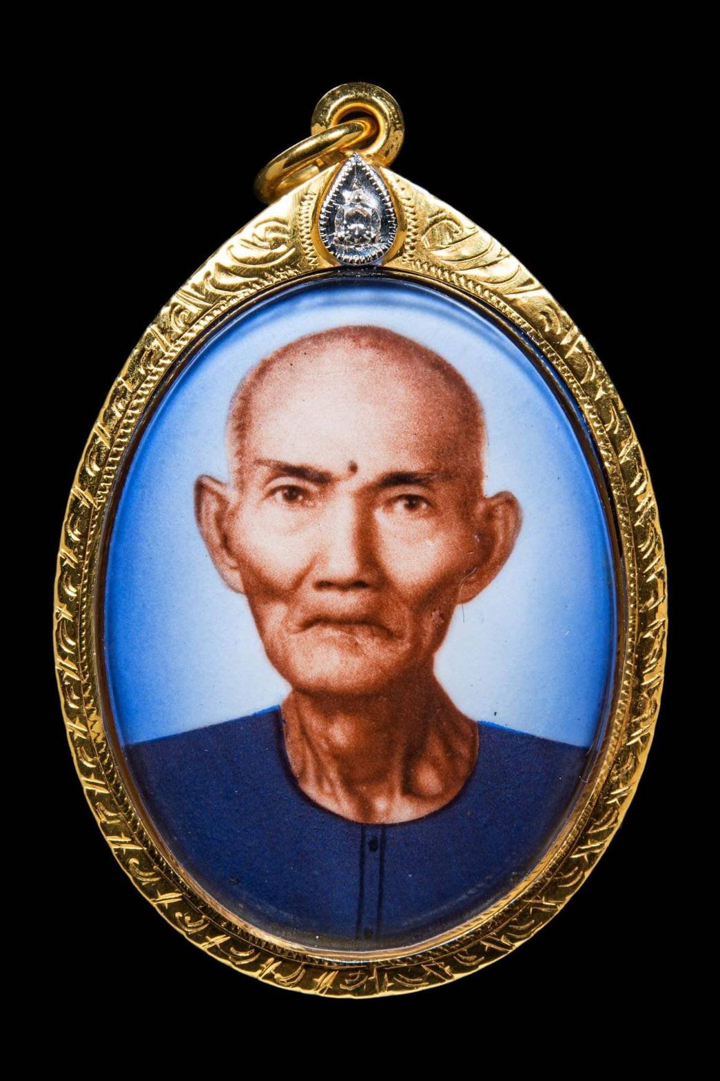 296910 พระสมเด็จ  กรุ/วัดกลางคลองข่อย  สร้างประมาณปี พ.ศ. 2409 - 2414 พิมพ์ เส้นด้าย เนื้อผง  จังหวัด ราชบุรี