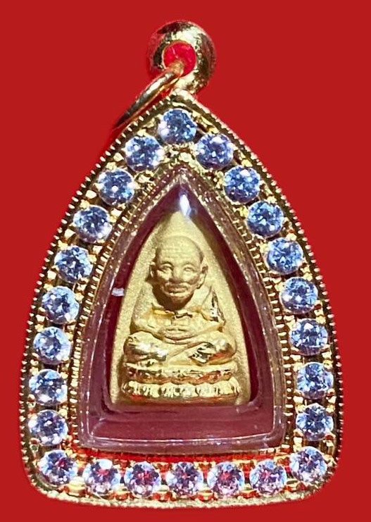 304554 หลวงปู่ทวด  รุ่นอุดมโชคโภคทรัพย์   พิมพ์เตารีด  วัดโสธรวราราม ปี 2550  เนื้อทองคำ จ.ฉะเชิงเทรา