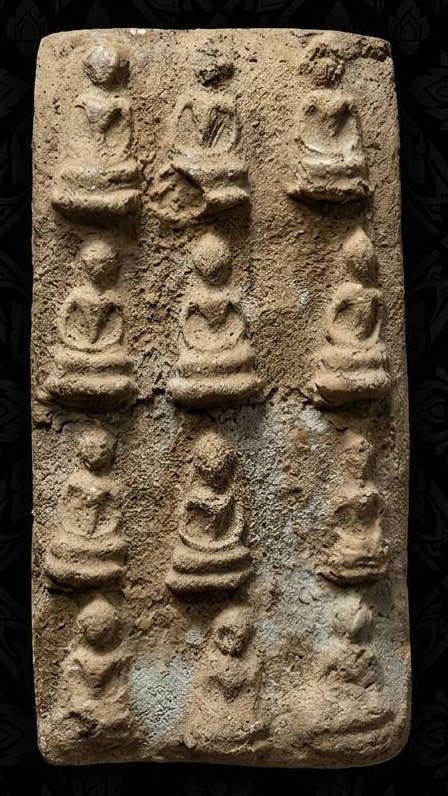 307486 พระแผงนาดูนตัด เนื้อดิน ประมาณพุทธศตวรรษ 12-16 กรุนาดูน จ.มหาสารคาม