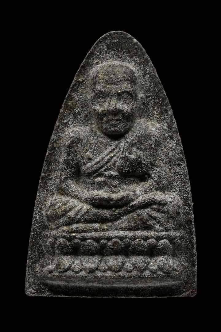  304722 หลวงปู่ทวด ปี 2540 เนื้อว่านเก่าผสมว่าน๑๐๘   รุ่นสร้างมณฑป พิมพ์กรรมการ (นิยม) วัดทรายขาว จังหวัดปัตตานี