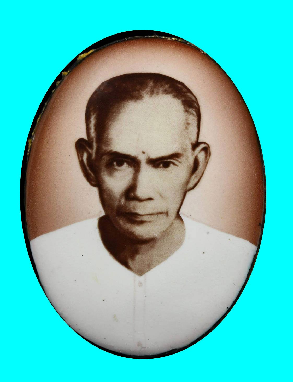 297131 ล๊อคเก็ตอาจารย์โง้วกิมโคย  เซียนแปะโรงสี รุ่นแรก  ซีเปีย พิมพ์กลาง  ปี2519 จ.ปทุมธานี